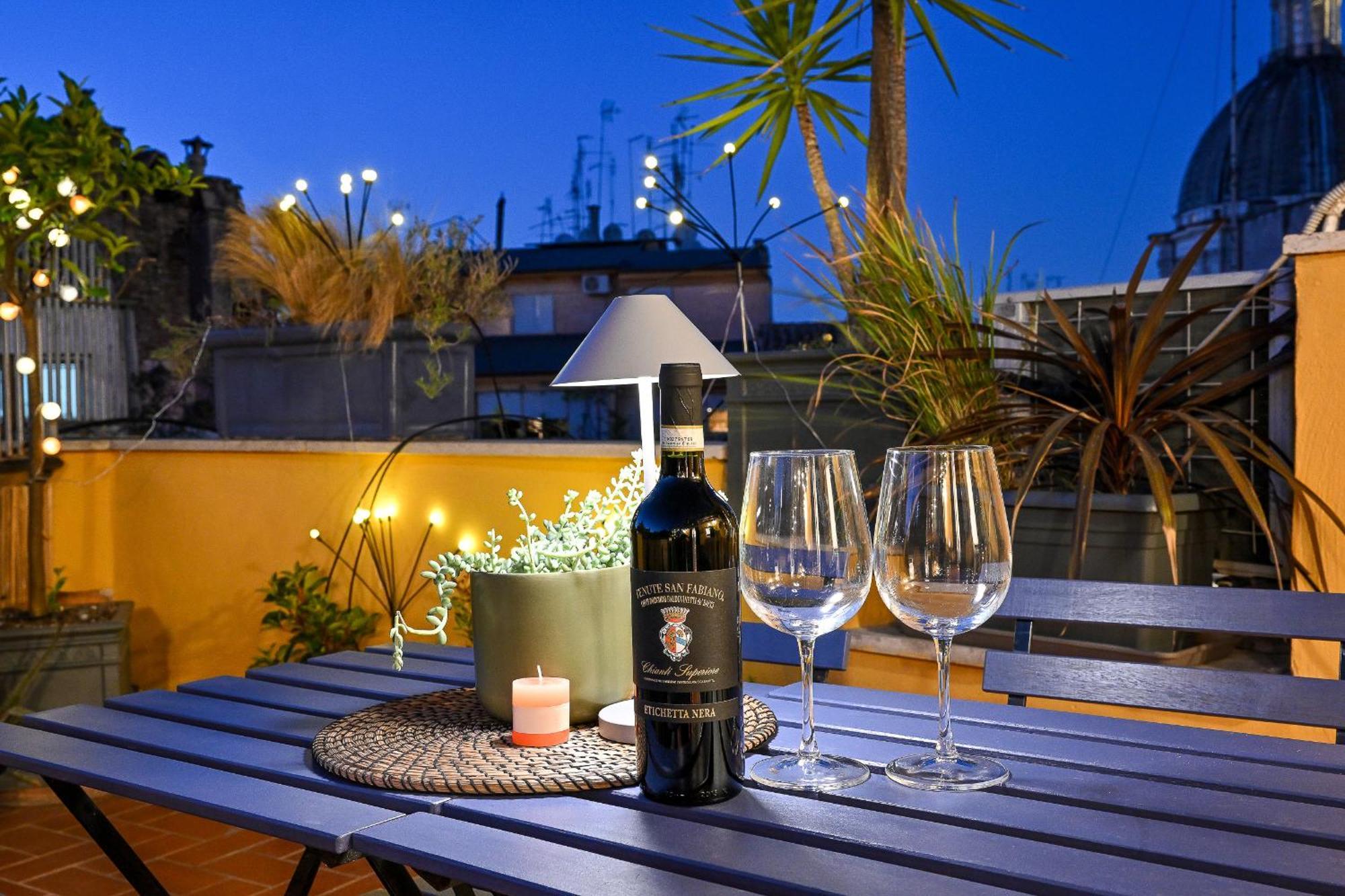 Navona Design Rooftop Apartment *